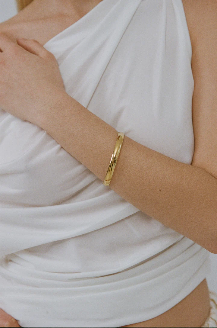 Heritage Gold Bangle Porter - Image 2